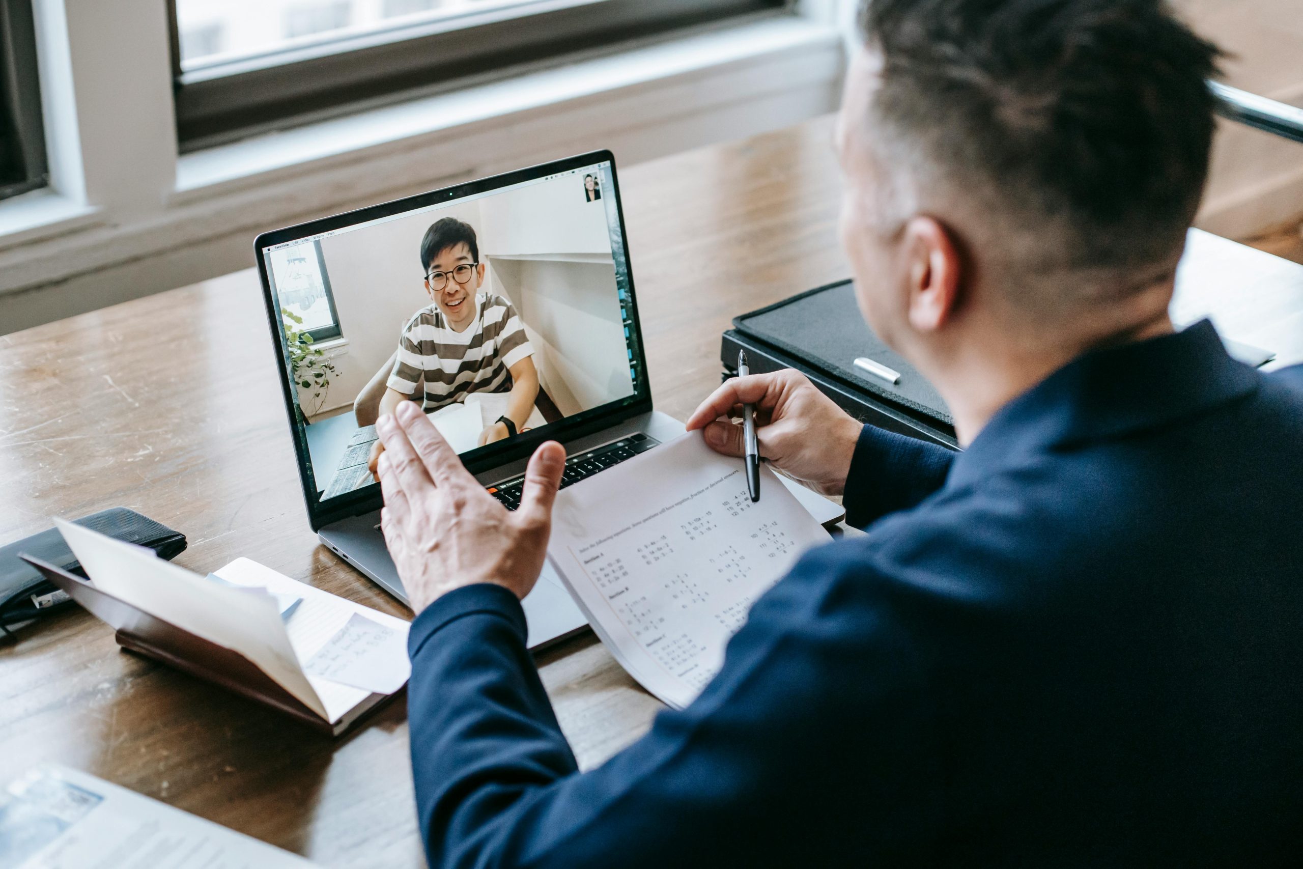 The Importance of Mentoring in the Workplace